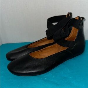 Bernie Mev Ballet Flats